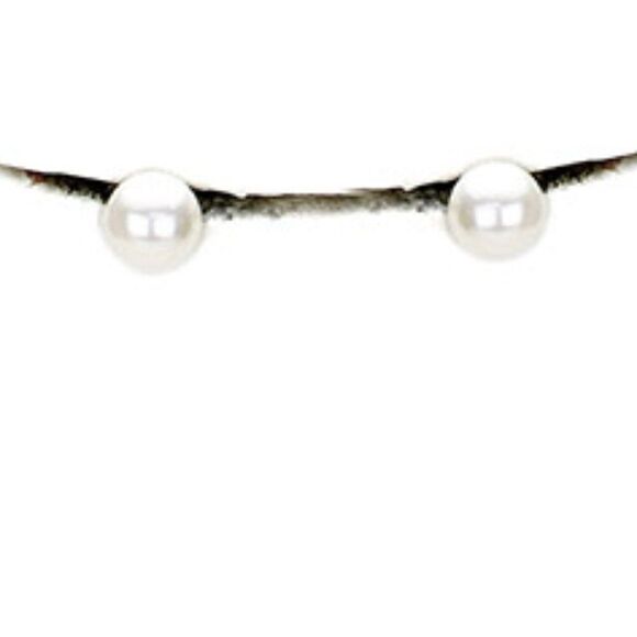 Pearl Honey Bee Pendant Chain Necklace & Earrings - Picture 5 of 8